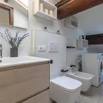 아파트 Guesthost - Coperta Retreat! Near Estense Castle