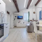 Guesthost - Coperta Retreat! Near Estense Castle 아파트 페라라