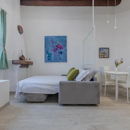 Coperta Retreat! Near Estense Castle Lägenhet Ferrara