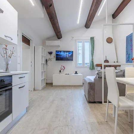 Guesthost - Coperta Retreat! Near Estense Castle Appartement Ferrara