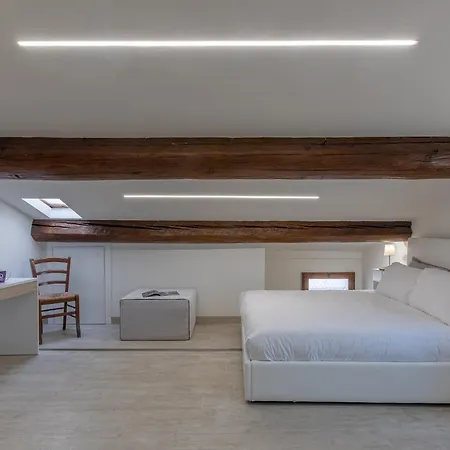 Coperta Retreat! Near Estense Castle Lägenhet *