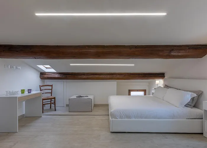 Guesthost - Coperta Retreat! Near Estense Castle Apartment *